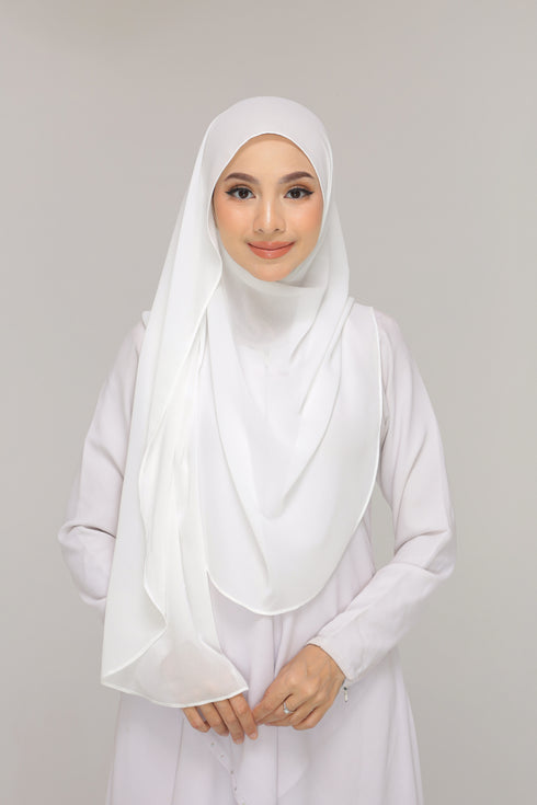 White Noor hijab