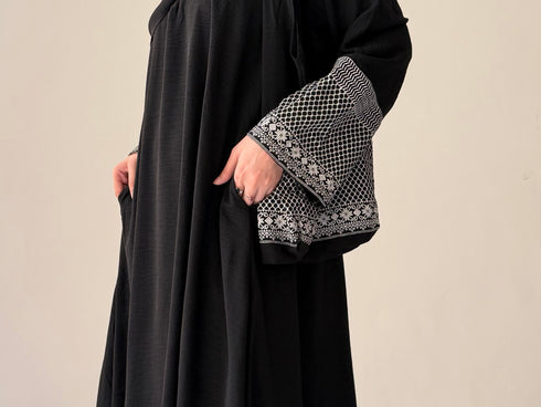 Black Classic CEY Abaya