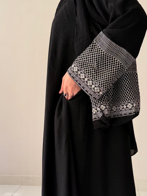 Black Classic CEY Abaya