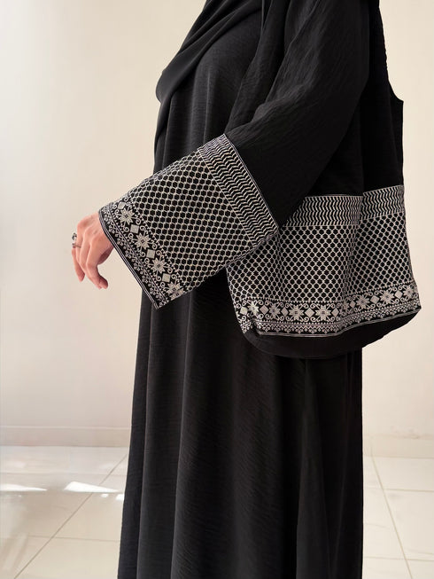 Black Classic CEY Abaya