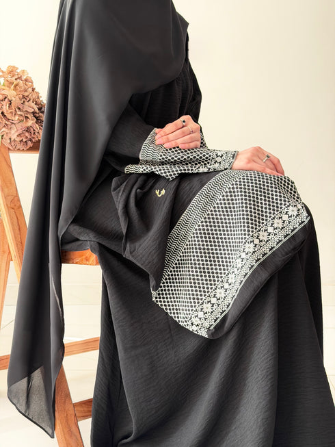 Black Classic CEY Abaya