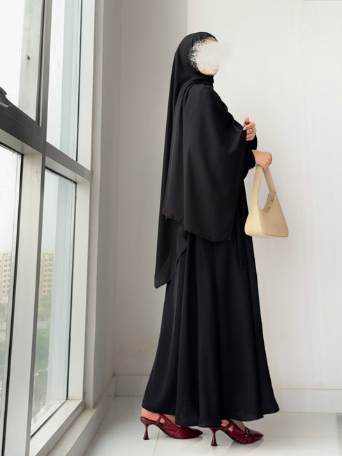 The Side-Tie Essential in Black