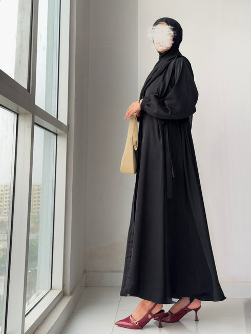 The Side-Tie Essential in Black