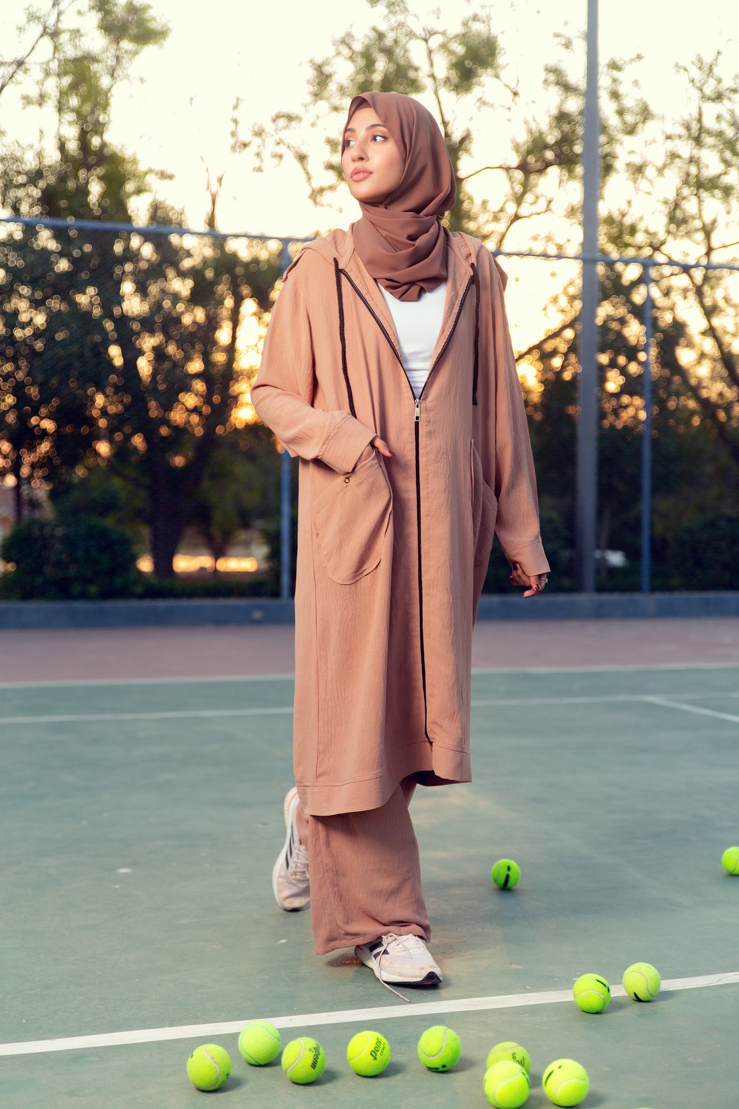 Comfortable and sports friendly hoodies by DaalAin.