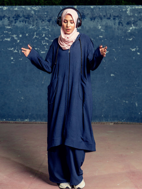 Comfortable and sports friendly hoodies by DaalAin.