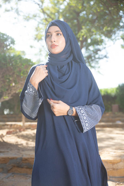 navy blue summer edit