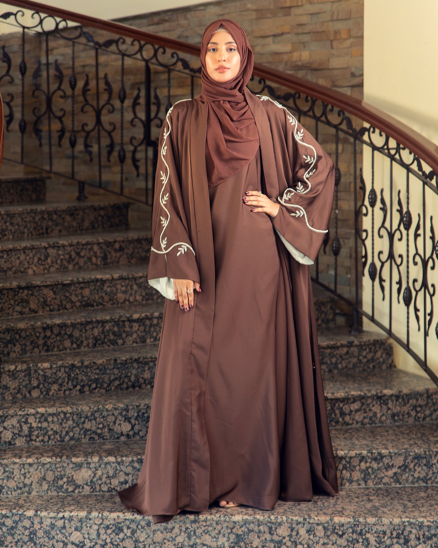 nida abaya