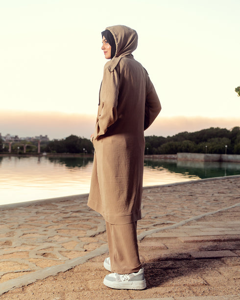 Comfortable and sports friendly hoodies by DaalAin.