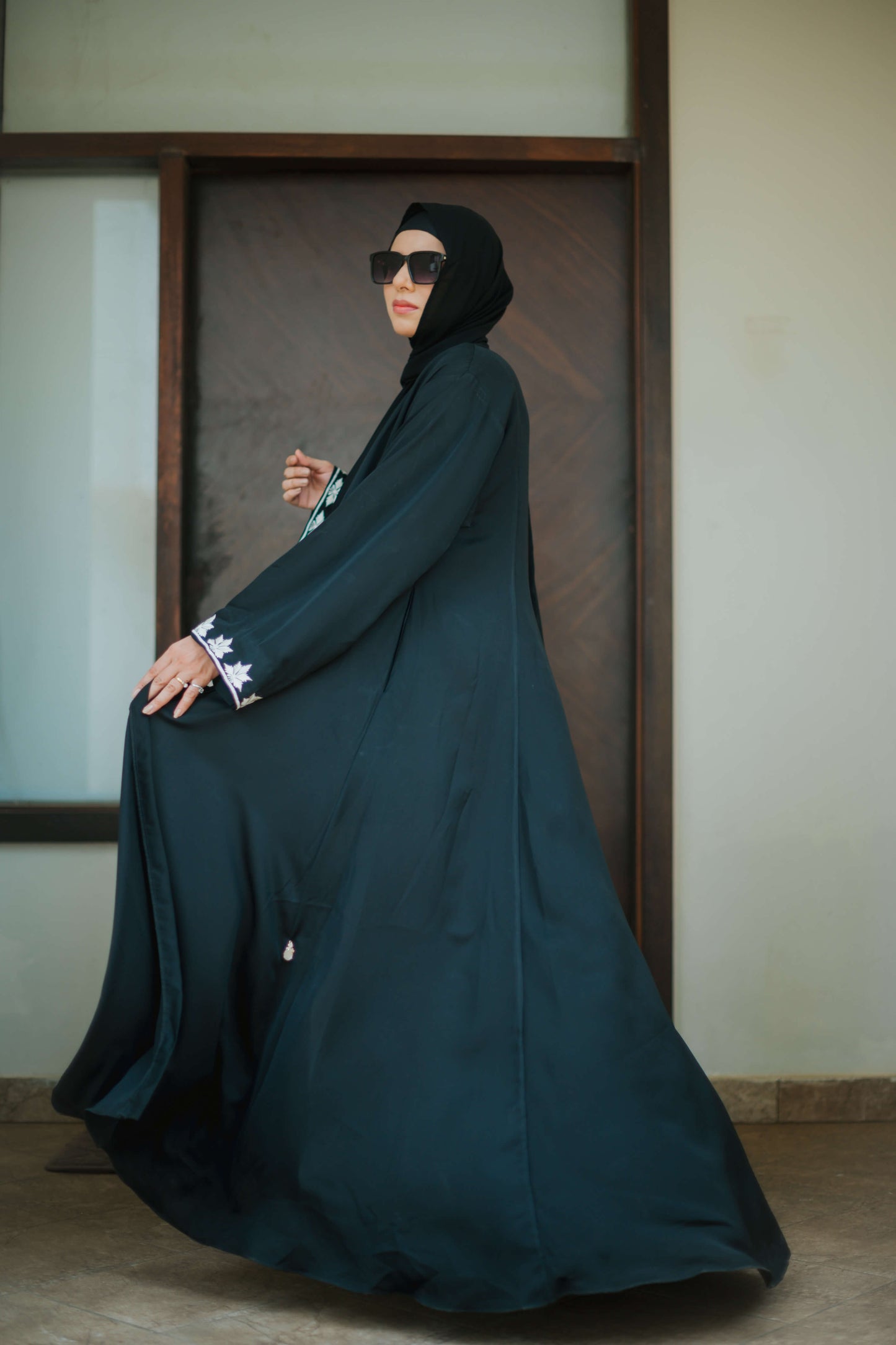 Shrugs Abaya Set - DaalAin